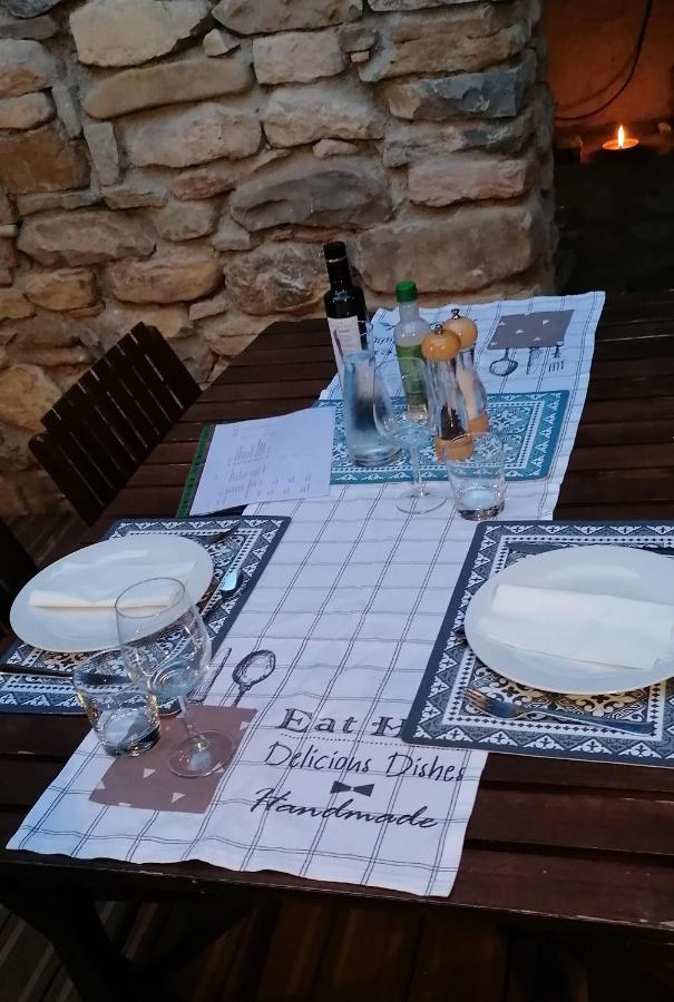 Bed and Breakfast l'Ancienne Cave à Serres  Extérieur photo